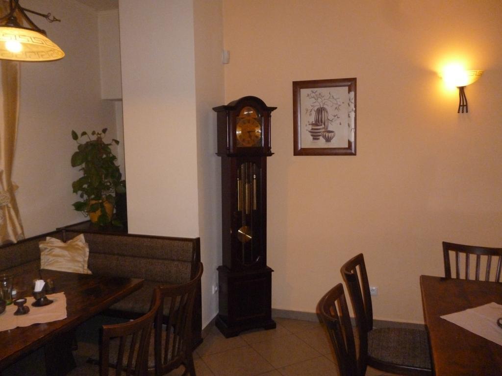 Pension Kamenny Dvur Marianske Lazne Exterior photo