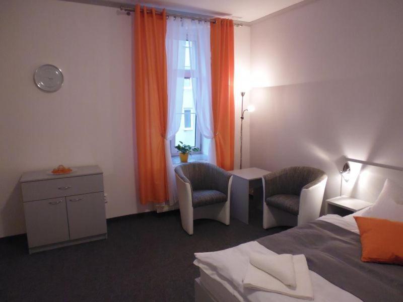 Pension Kamenny Dvur Marianske Lazne Exterior photo