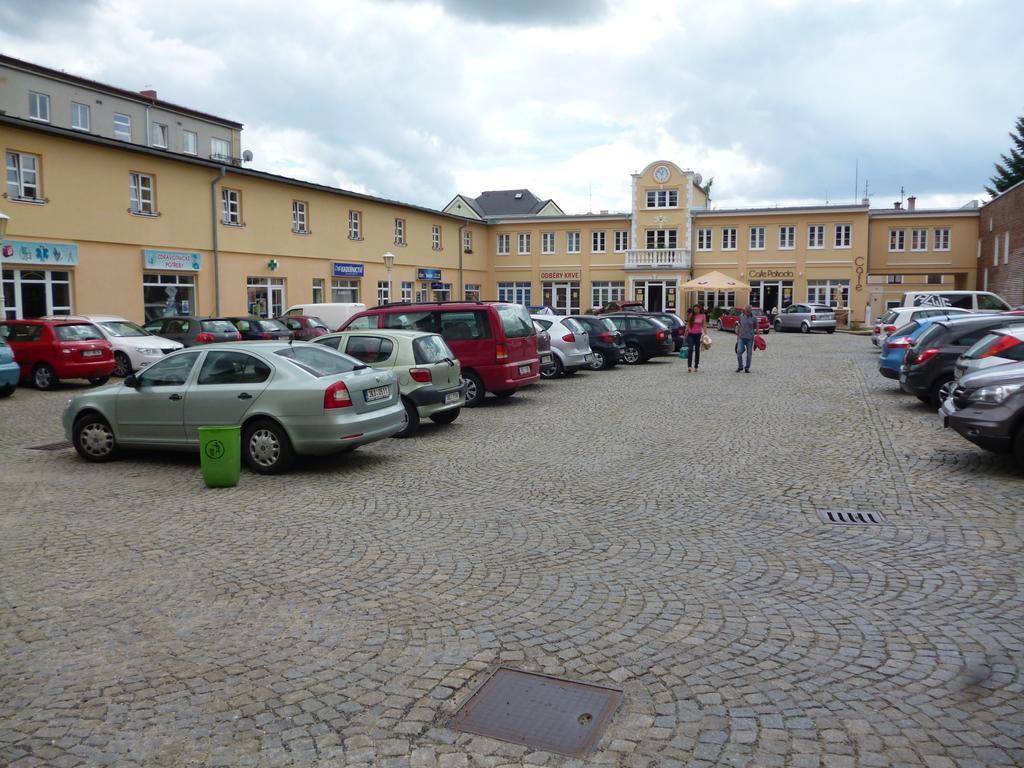 Pension Kamenny Dvur Marianske Lazne Exterior photo